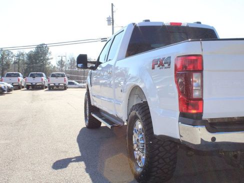 Used 2020 Ford F250 Lariat w/ Chrome Package image 29
