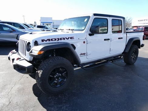 Used 2023 Jeep Gladiator Mojave image 8