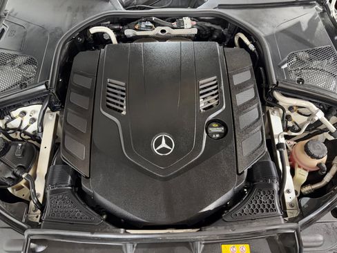 Used 2023 Mercedes-Benz S 580 4MATIC Sedan w/ AMG Line image 54