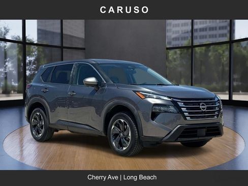Used 2024 Nissan Rogue SV AWD/4WD image 1