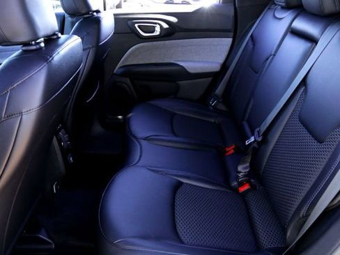 New 2026 Jeep Compass Latitude image 18