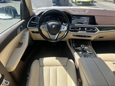 Used 2019 BMW X7 xDrive50i w/ Premium Package AWD/4WD image 16