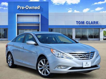 Used 2012 Hyundai Sonata SE w/ Navigation & Sunroof Pkg