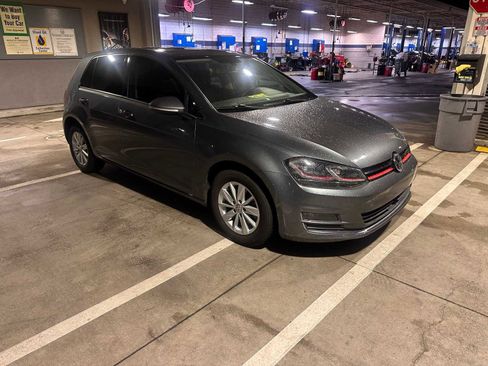 Used 2017 Volkswagen Golf SEL image 7