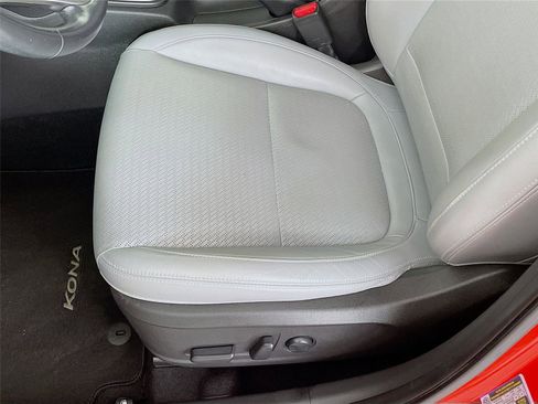 Used 2019 Hyundai Kona Limited image 22