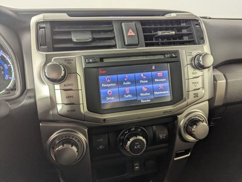 Used 2014 Toyota 4Runner SR5 AWD/4WD image 39