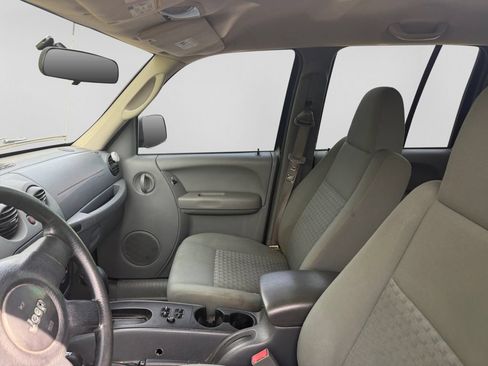 Used 2007 Jeep Liberty Sport AWD/4WD image 19
