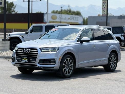 Used 2019 Audi Q7 2.0T Premium Plus w/ Premium Plus Package AWD/4WD image 3