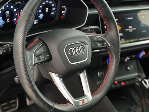 Certified 2025 Audi Q3 2.0T Premium Plus w/ Premium Plus Package image 16