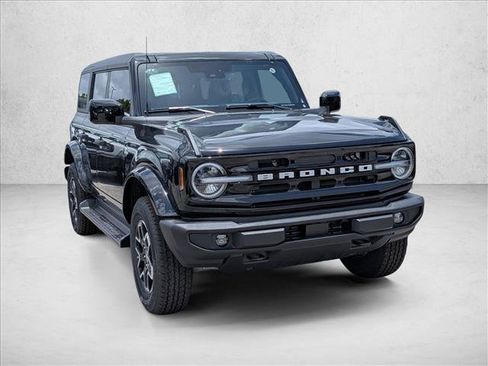 New 2026 Ford Bronco Outer Banks AWD/4WD image 6
