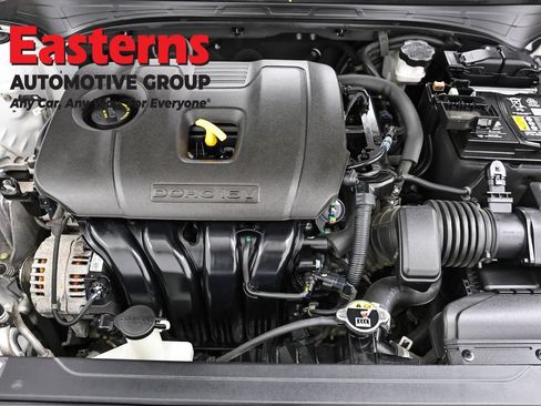 Used 2022 Kia Forte LXS FWD image 7