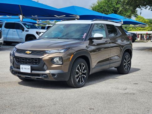 Used 2022 Chevrolet TrailBlazer ACTIV FWD image 2