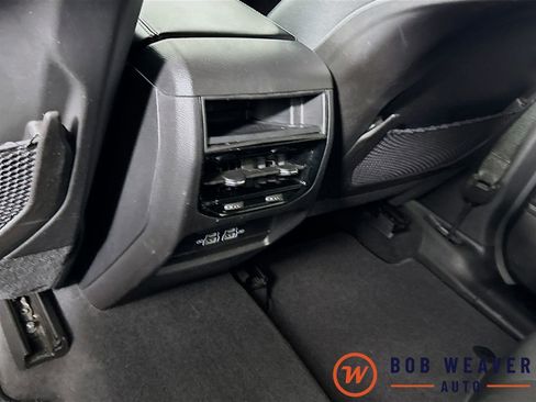 Used 2023 Jeep Grand Cherokee Laredo AWD/4WD image 31