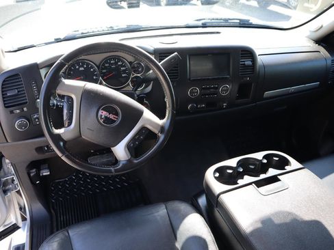 Used 2013 GMC Sierra 2500 SLE w/ HD SLE Premium Package AWD/4WD image 12