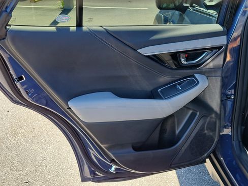 Used 2023 Subaru Outback Limited image 13