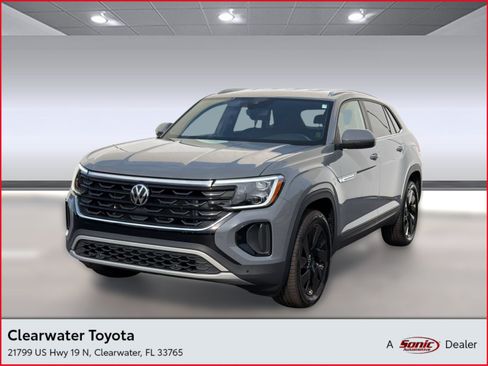 Used 2026 Volkswagen Atlas Cross Sport SE FWD image 1
