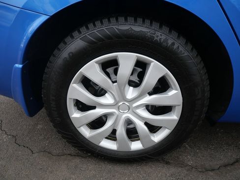 Used 2023 Nissan Versa S w/ Trunk Package image 34