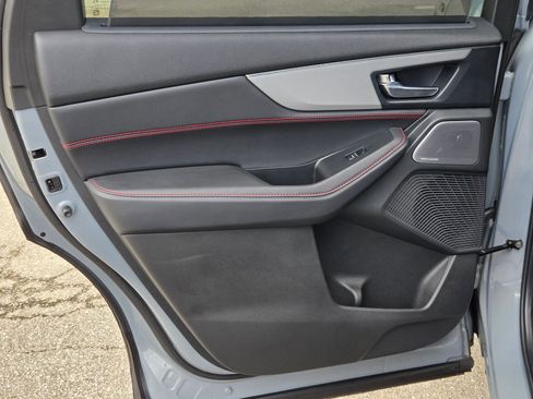 Used 2025 Acura MDX A-Spec image 13