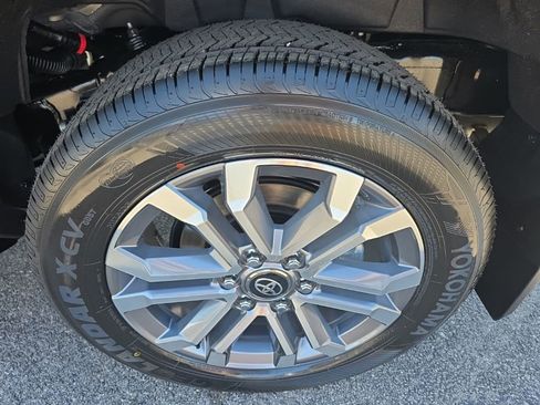 New 2026 Toyota 4Runner Limited AWD/4WD image 7