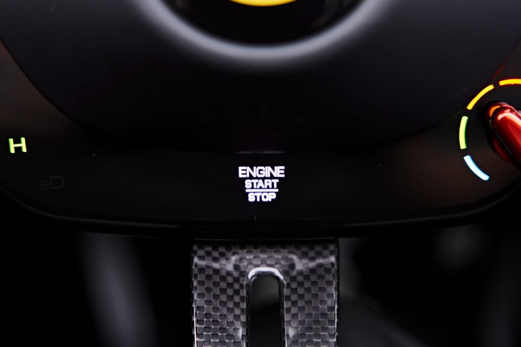 Used 2022 Ferrari SF90 Spider AWD/4WD image 62