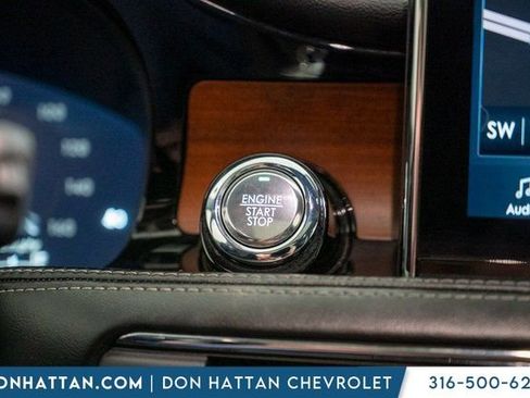 Used 2021 Lincoln Corsair Reserve image 10