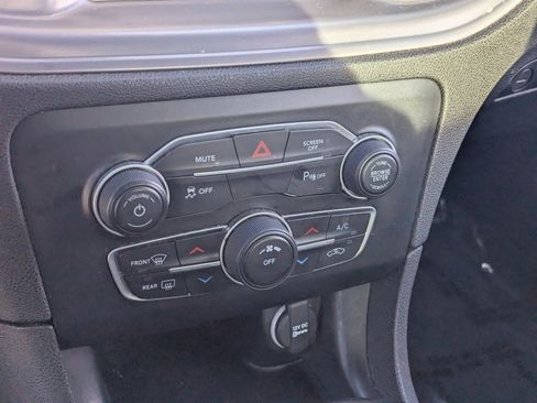 Used 2023 Dodge Charger SXT image 23