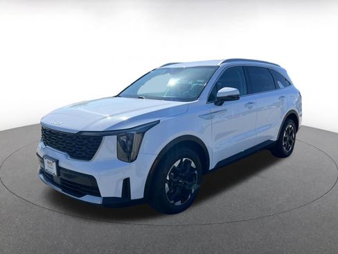 Used 2024 Kia Sorento S FWD image 4