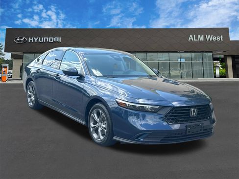 Used 2024 Honda Accord EX image 3