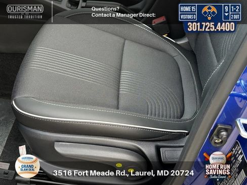 Used 2025 Hyundai Venue Limited FWD image 13