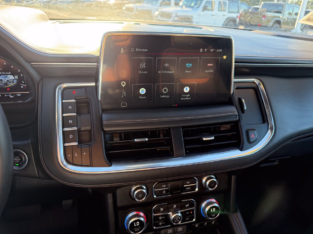 Used 2023 GMC Yukon XL AT4 w/ AT4 Premium Plus Package AWD/4WD image 10