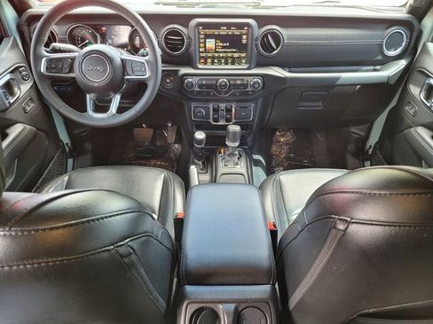 Used 2023 Jeep Wrangler Unlimited Sahara AWD/4WD image 13