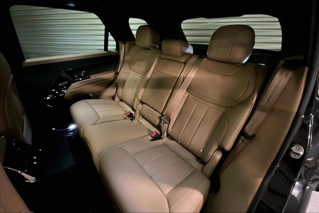 New 2026 Land Rover Range Rover Sport SE AWD/4WD image 9