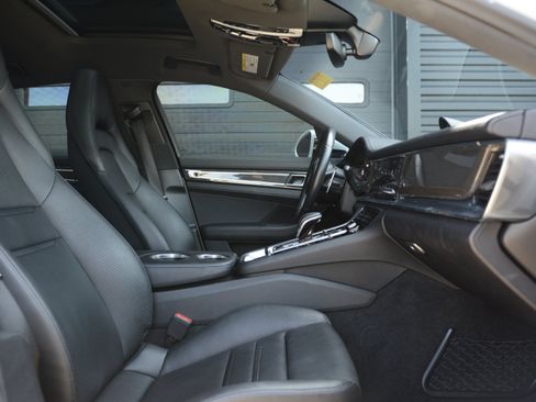 Certified 2023 Porsche Panamera Platinum Edition RWD image 26