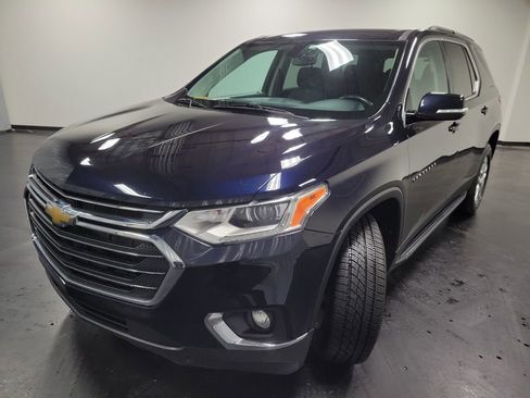 Used 2020 Chevrolet Traverse LT w/ LPO, Floor Liner Package image 5