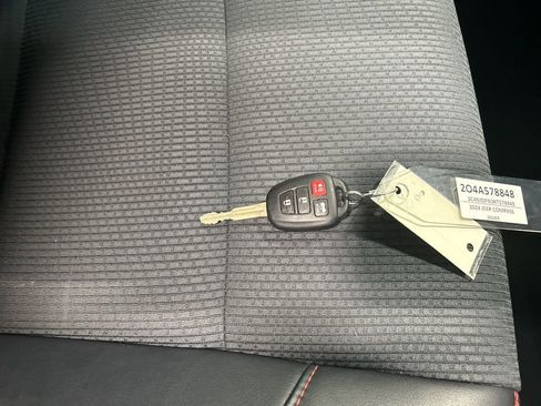 Used 2017 Toyota Camry SE image 23