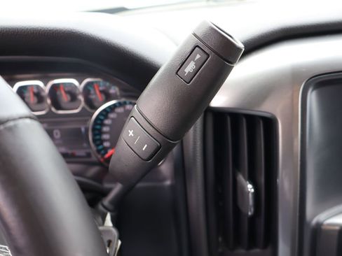 Used 2018 Chevrolet Silverado 1500 LT w/ All Star Edition image 9