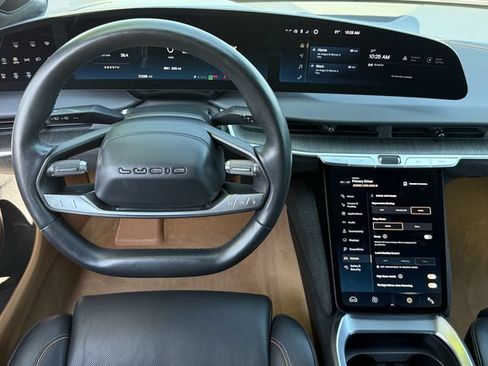 Used 2023 Lucid Air Touring AWD/4WD image 11