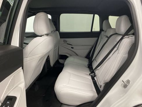 Used 2026 Jeep Cherokee Limited AWD/4WD image 21