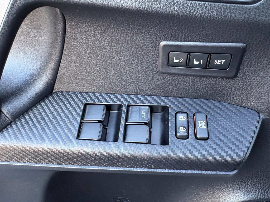 Used 2015 Toyota RAV4 Limited w/ Outdoor Package AWD/4WD image 31