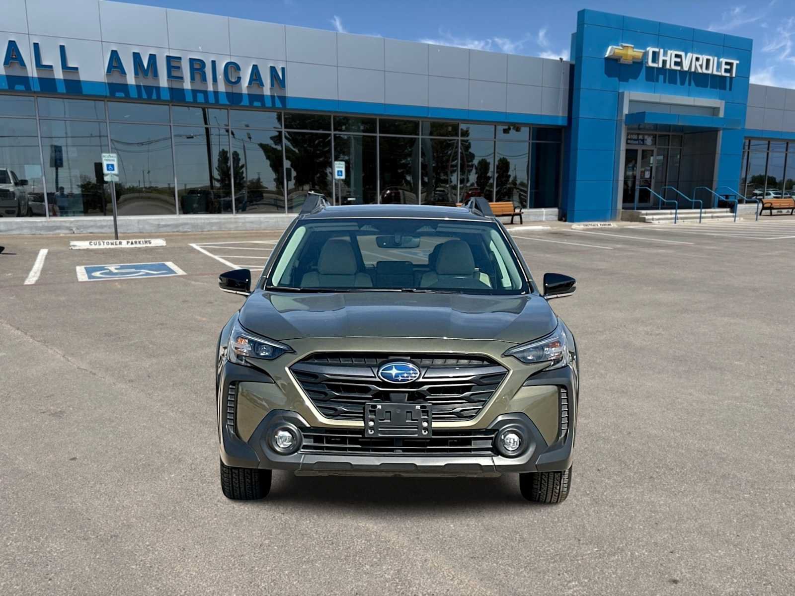 Used 2025 Subaru Outback Premium AWD/4WD image 3