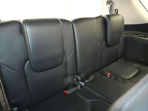 Used 2024 Nissan Armada SL w/ Captain's Chairs Package RWD image 30