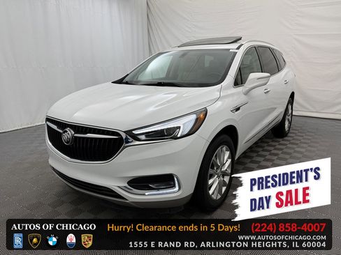 Used 2021 Buick Enclave Essence image 1