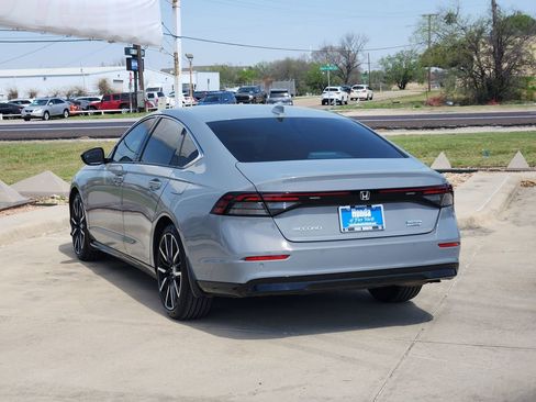 Certified 2023 Honda Accord Touring image 7