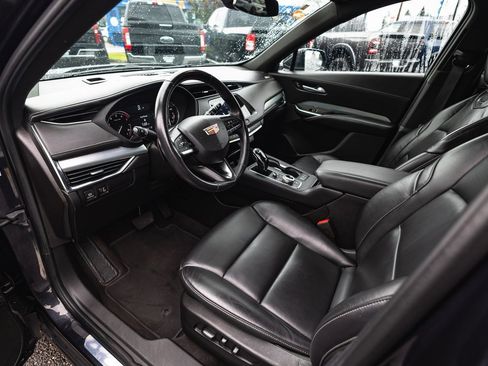 Used 2023 Cadillac XT4 Premium Luxury image 20