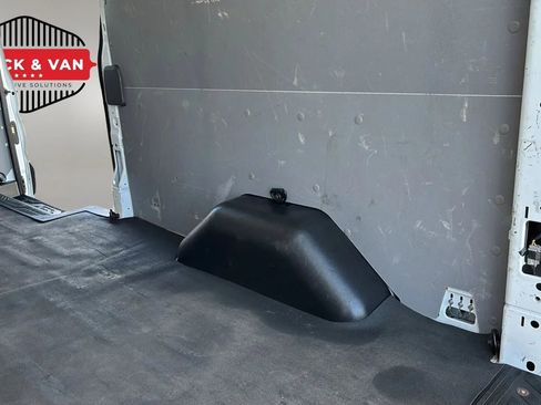 Used 2020 Ford Transit 250 Medium Roof RWD image 34