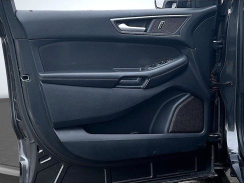 Used 2015 Ford Edge SE image 22