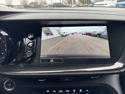 Used 2023 Buick Envision Essence image 24