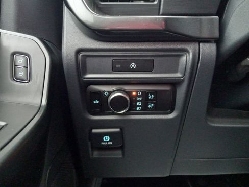 Used 2025 Ford F150 STX image 22