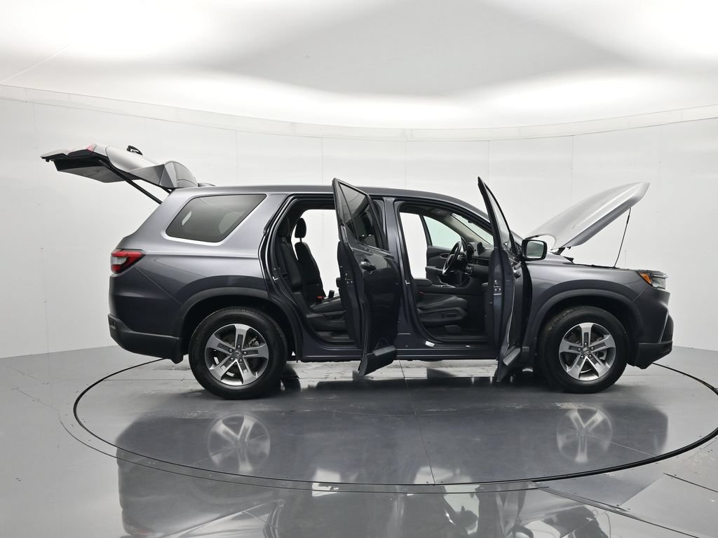Used 2025 Honda Pilot EX-L image 48
