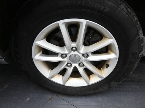 Used 2016 Dodge Grand Caravan SXT image 36